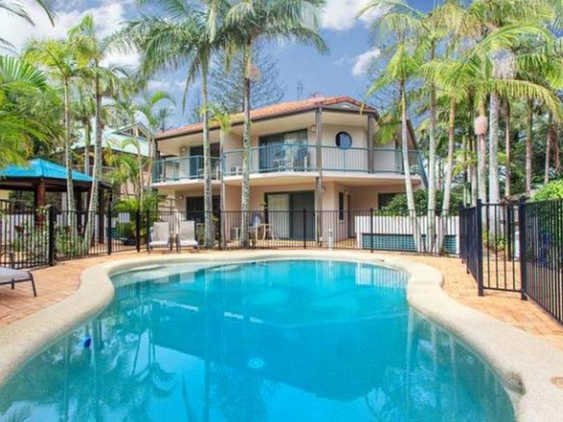 Cossies By The Sea Aparthotel Byron Bay Exterior photo