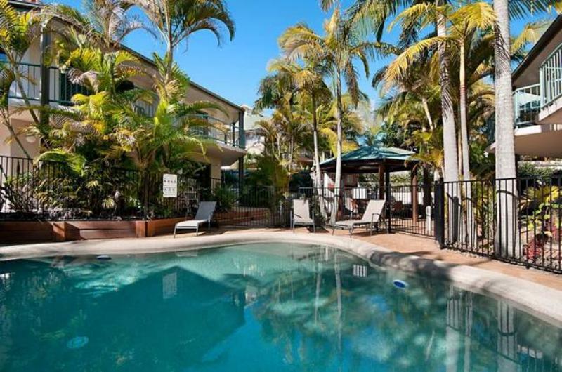 Cossies By The Sea Aparthotel Byron Bay Exterior photo